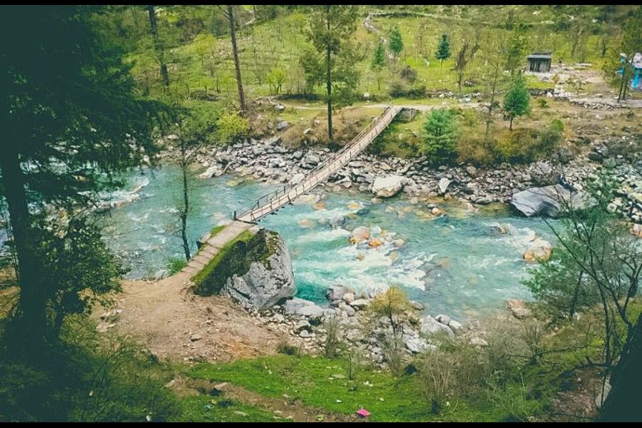 kasol kheeganga trek